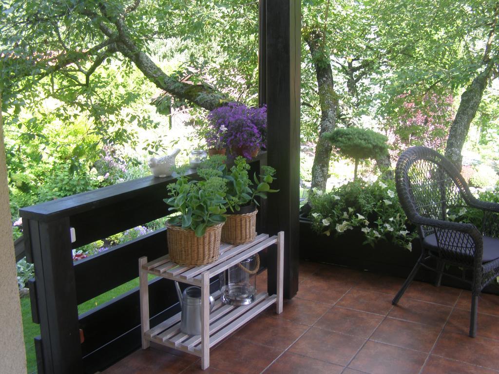 Pod Lasem Charzykowy Exterior foto